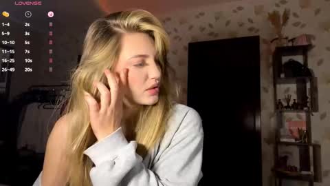 Snapshot of oletaguinyard chatting on November 2025 04:17:02 PM Kem online show from November 2025 04:17:02 PM