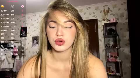 Snapshot of oletaguinyard chatting on November 2025 03:12:02 PM Kem online show from November 2025 03:12:02 PM