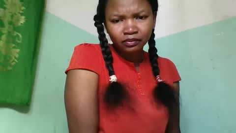 Snapshot of olgaaldy chatting on October 2025 06:44:02 AM olgaaldy online show from October 2025 06:44:02 AM