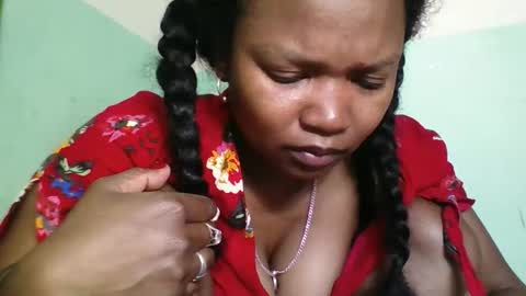 Snapshot of olgaaldy chatting on October 2025 07:42:01 AM olgaaldy online show from October 2025 07:42:01 AM