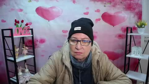 OlgaLuck online show from April 2026 05:05:02 AM