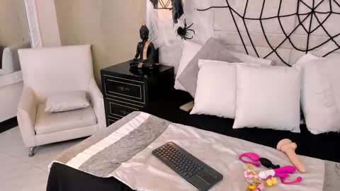 Snapshot of oliiviagarciaa chatting on October 2025 08:30:02 PM OliiviaGarciaa online show from October 2025 08:30:02 PM