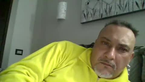 Snapshot of olimpio1230 chatting on January 2025 09:20:01 PM olimpio1230 online show from January 2025 09:20:01 PM