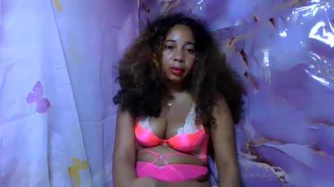 olinaa online show from June 2026 01:28:02 AM