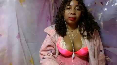 olinaa online show from June 2026 03:36:01 AM