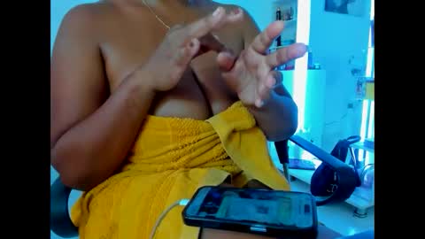 olivahot30 online show from February 2025 08:14:02 PM