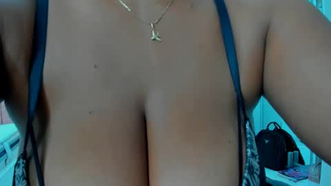 olivahot30 online show from February 2025 03:19:01 PM