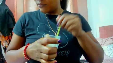 olivahot30 online show from March 2025 09:43:02 PM