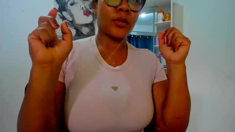 olivahot30 online show from September 2025 03:56:02 PM