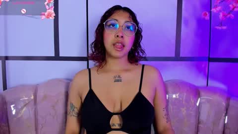 Snapshot of olivejoness_ chatting on September 2025 06:06:02 AM olive online show from September 2025 06:06:02 AM