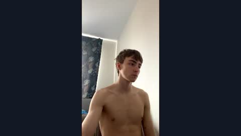 Snapshot of oliver592621 chatting on July 2026 06:19:02 AM oliver592621 online show from July 2026 06:19:02 AM