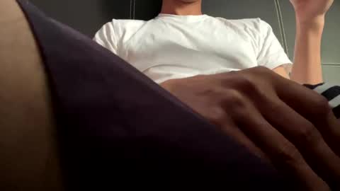 Snapshot of oliver__4587 chatting on November 2025 02:15:01 PM oliver__4587 online show from November 2025 02:15:01 PM