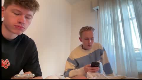 Oliver and Thomas online show from October 2025 04:18:01 PM