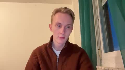 Snapshot of oliver_and_thomas chatting on December 2025 05:19:02 PM Oliver and Thomas online show from December 2025 05:19:02 PM