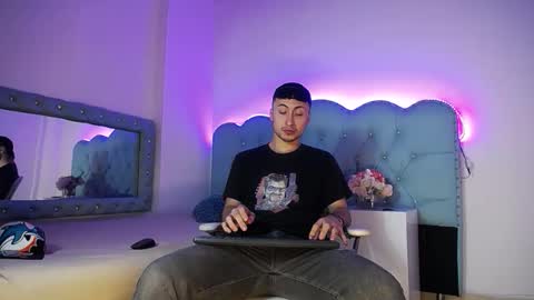 Oliver Benedetti online show from February 2026 03:43:01 AM