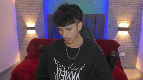 Snapshot of oliver_fast_ chatting on December 2024 11:52:02 AM Oliver fast online show from December 2024 11:52:02 AM