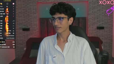 Snapshot of oliver_fast_ chatting on December 2024 12:27:01 PM Oliver fast online show from December 2024 12:27:01 PM