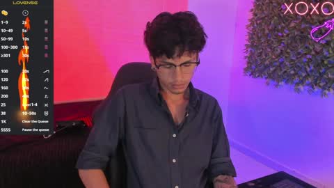 Snapshot of oliver_fast_ chatting on January 2025 08:27:02 AM Oliver fast online show from January 2025 08:27:02 AM