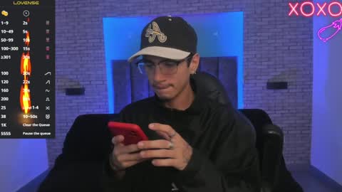 Snapshot of oliver_fast_ chatting on January 2025 04:27:02 AM Oliver fast online show from January 2025 04:27:02 AM