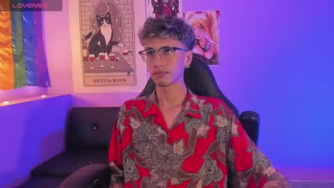Snapshot of oliver_fast_ chatting on March 2025 08:42:01 PM Oliver fast online show from March 2025 08:42:01 PM