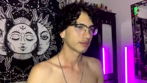 Oliver fast online show from December 2025 03:55:01 AM