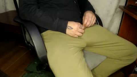 Snapshot of oliver_laid_2023 chatting on September 2025 02:04:02 AM oliver_laid_2023 online show from September 2025 02:04:02 AM