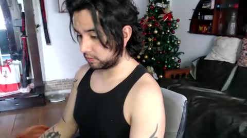 oliver_laid_2023 online show from December 2025 05:41:02 PM