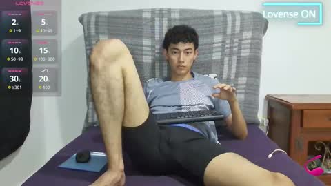 Snapshot of oliver_rayman chatting on October 2025 11:02:02 PM Oliver Rayman online show from October 2025 11:02:02 PM