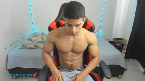 oliver thompsson online show from December 2025 06:35:02 PM