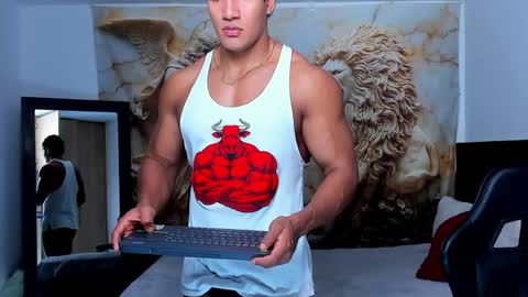 Snapshot of oliver_tommy chatting on November 2025 02:32:01 PM oliver_tommy online show from November 2025 02:32:01 PM