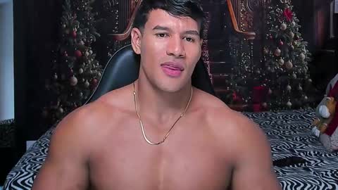 Snapshot of oliver_tommy chatting on December 2025 01:23:01 AM oliver_tommy online show from December 2025 01:23:01 AM