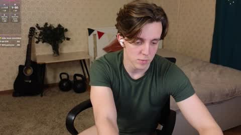 Snapshot of oliver_travis chatting on January 2025 01:22:02 AM Oliver Evans online show from January 2025 01:22:02 AM