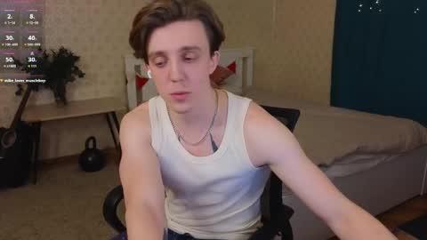 Snapshot of oliver_travis chatting on February 2025 11:13:01 PM Oliver Evans online show from February 2025 11:13:01 PM