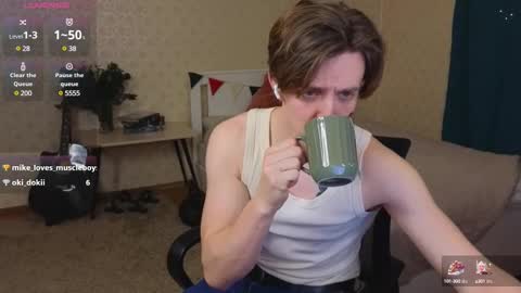 Snapshot of oliver_travis chatting on February 2025 12:32:01 AM Oliver Evans online show from February 2025 12:32:01 AM