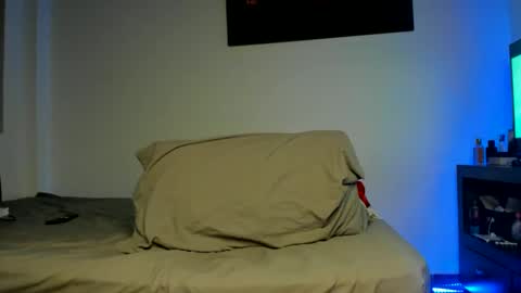 Snapshot of oliverbennet chatting on October 2025 01:06:02 AM Oliver bennet online show from October 2025 01:06:02 AM