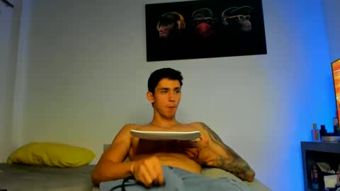 Snapshot of oliverbennet chatting on October 2025 02:23:02 AM Oliver bennet online show from October 2025 02:23:02 AM