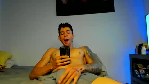 Snapshot of oliverbennet chatting on October 2025 10:31:01 PM Oliver bennet online show from October 2025 10:31:01 PM