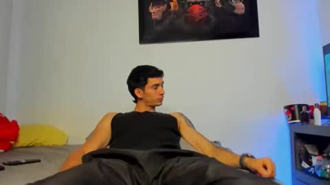 Snapshot of oliverbennet chatting on October 2025 11:31:01 PM Oliver bennet online show from October 2025 11:31:01 PM