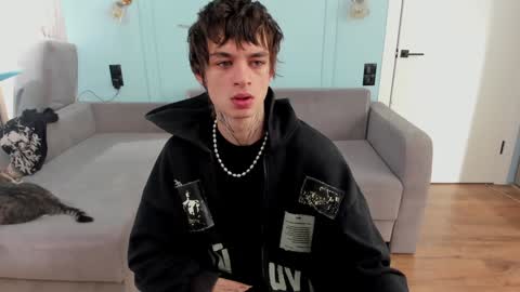 oliverrgroove online show from December 2024 08:26:02 AM