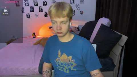 oliver online show from October 2025 02:34:01 AM