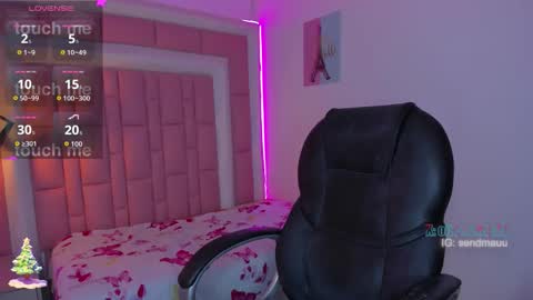 Oliver online show from November 2025 04:55:01 AM