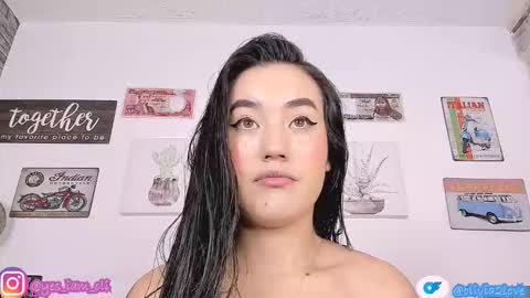 Snapshot of olivia22love chatting on September 2025 12:32:01 PM ..................................... 500 am- 1200 pm GMT-5 online show from September 2025 12:32:01 PM