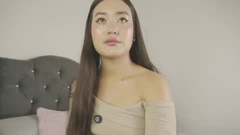 Snapshot of olivia22love chatting on May 2026 07:46:01 AM ..................................... 500 am- 1200 pm GMT-5 online show from May 2026 07:46:01 AM