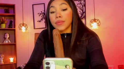 Olivia online show from February 2025 04:10:01 AM