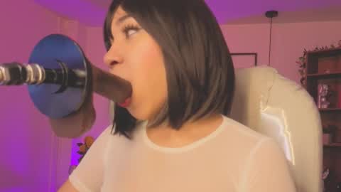 Olivia online show from September 2025 03:40:01 AM