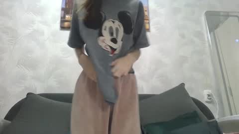 Snapshot of olivia_dream1 chatting on January 2025 11:34:01 PM Olivia online show from January 2025 11:34:01 PM