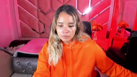 Snapshot of olivia_fox69 chatting on September 2025 04:28:02 AM OLIVIA online show from September 2025 04:28:02 AM