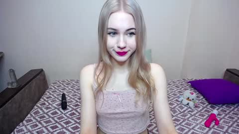 Snapshot of olivia_graceee chatting on February 2025 09:24:01 AM olivia_graceee online show from February 2025 09:24:01 AM