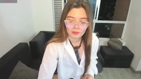 olivia_martine online show from November 2025 02:46:02 AM