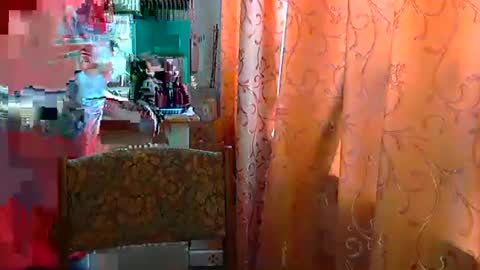 Olivia Mia online show from April 2026 02:14:02 PM